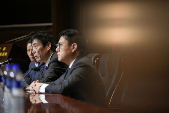 色婷婷伊人
