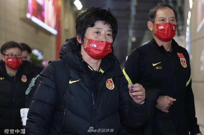 原神美女泳装