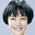 白丝女班长脱了内裤露出打屁屁